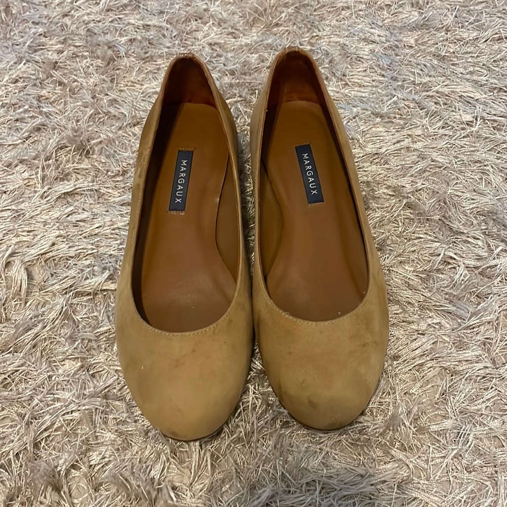 Margaux suede flats. Size 37